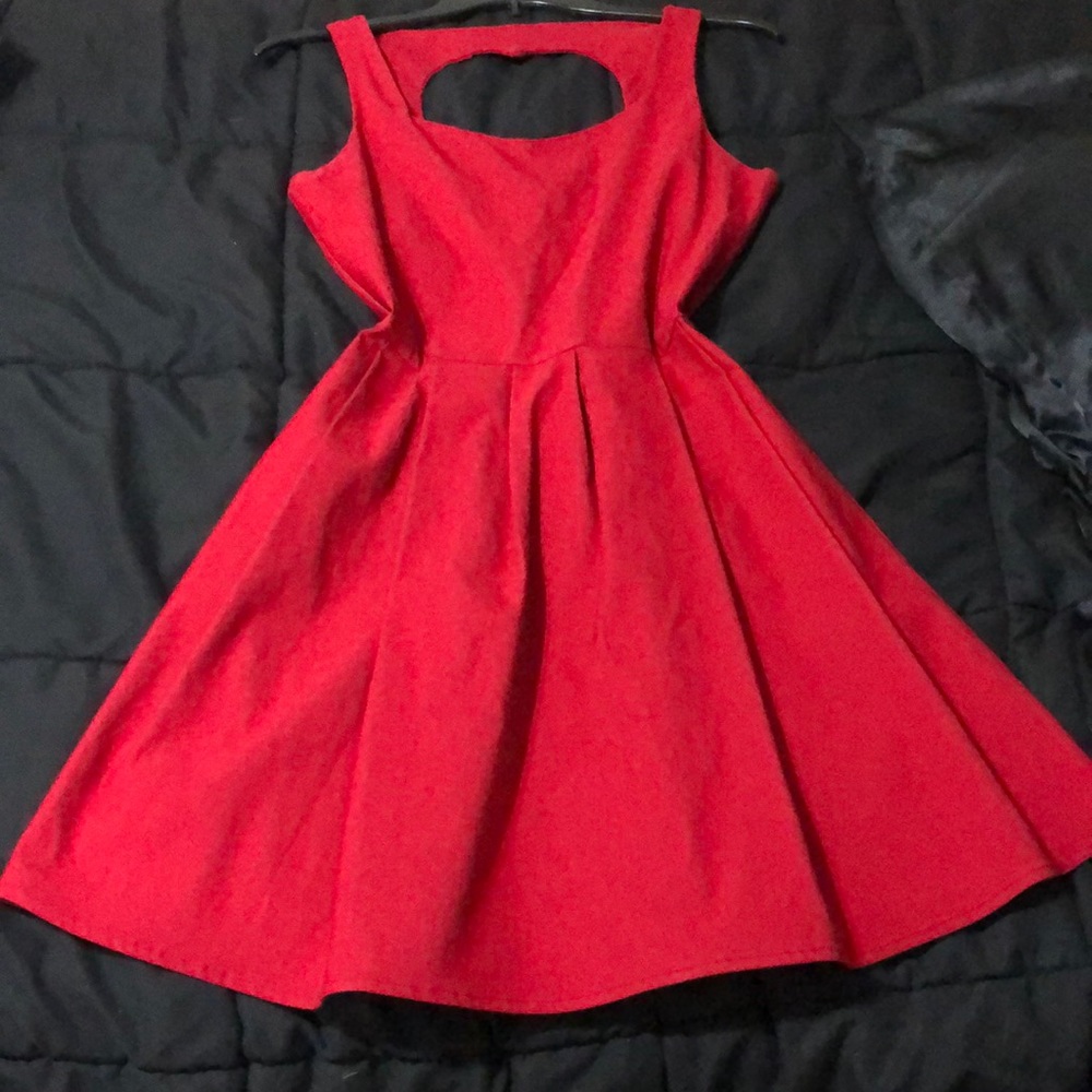 Cute red dress!